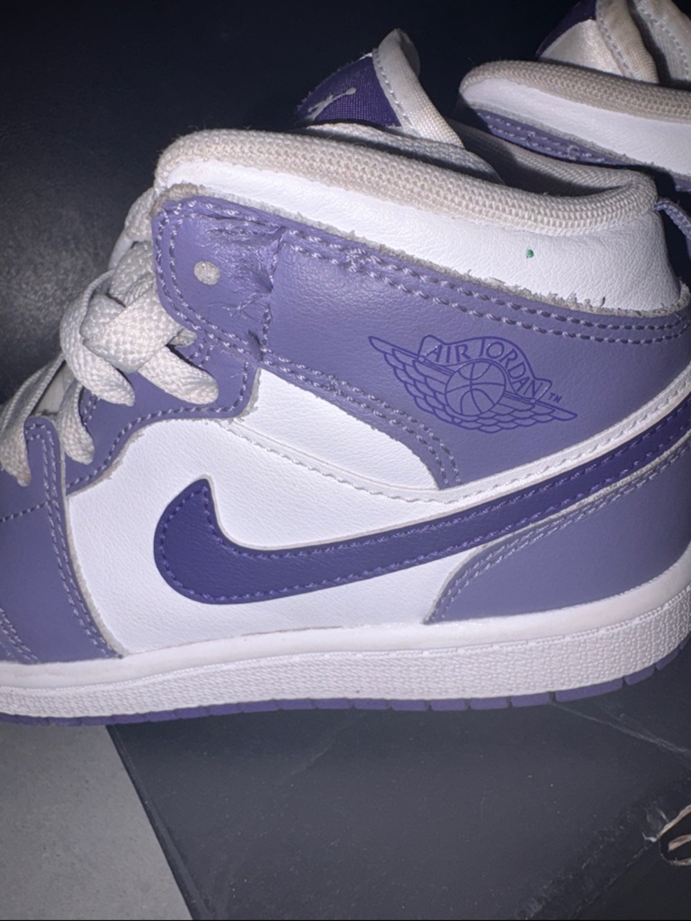 🍇Boys Air Jordan 1 Mid Sneakers Size 1.5 - Picture 4 of 5